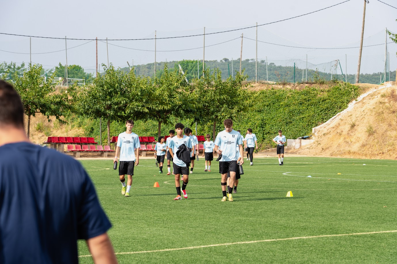 Jugadores del campus Pro Football Camps Barcelona en Lloret de Mar